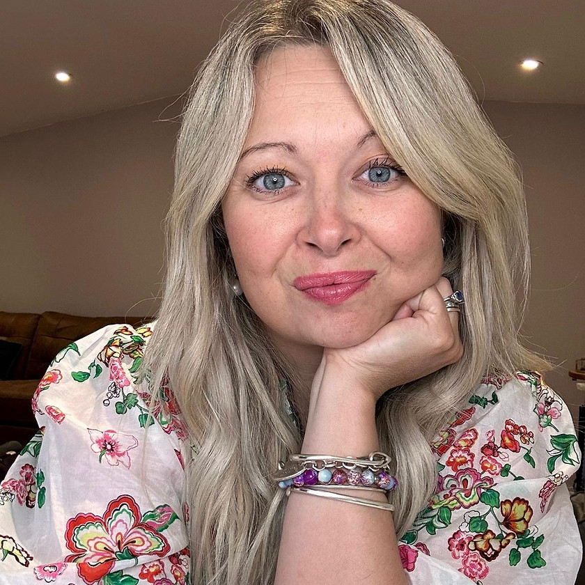 Katie Higgins, Certified hypnotherapist & qualified life coach